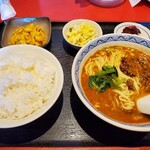 楓林 - 担々麺定食830円