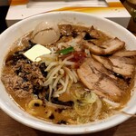 豚蔵 - 味噌＋バター+チャーシュー+味玉