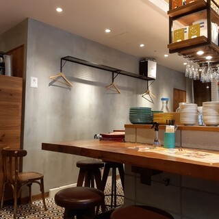 アジアンバル サワディスマイル_2