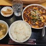 龍華飯店 溝ノ口店 - 牛バラ肉入り山椒麻婆豆腐￥990-　