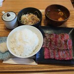 佰食屋 - 