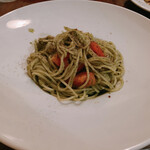 ピッコラ - 貝柱とトマトのバジリコソース