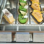 パティスリー アクイユ - 全種類試してみたくなる！シックでエレガントなデザインの本格的なプティガトー（その8）