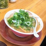 Ramen Yokoduna - チャーシュー麺　お父ちゃんネギガッツリ！