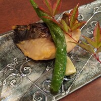 神楽坂 夢二 - 焼き物。お皿も凝っています