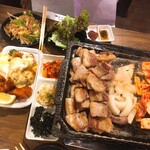 韓国料理 ホンデポチャ - 