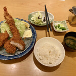 Tonkatsu Masaru - カキ盛り合わせ定食