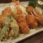 勝烈庵 馬車道総本店 - シーフード串揚げ