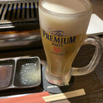 黒毛和牛焼肉 白か黒 - 