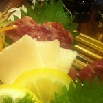 居酒屋 感 - 馬刺し盛り合わせ