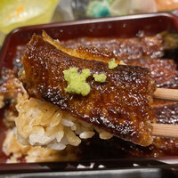 うな和本店 名古屋駅 - わさびを乗せて食べました