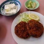 下総屋 - ﾒﾝﾁ定食の右側