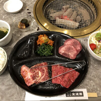 川崎名物 炭火焼肉 食道園 - 焼肉ランチ