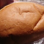 ブーランジェリー ボヌール 梅屋敷店 - ピーナッツバターコッペパン(200円)