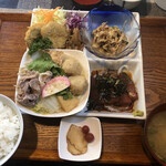 Gombe Ya - 日替り定食750円