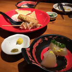 魚里ゐ夷 - おでん（大根、厚揚げ、ゴボ天、牛スジ、結び糸こんにゃく）