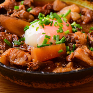 The slow-cooked beef tendon stew is melty. Seasonal menu also available ◎