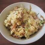 中華そば つしま - ちょうど出来上がったピリ辛高菜チャーハン♪(1杯無料)