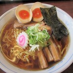 中華そば つしま - 醤油中華そば680円(お誕生日で味玉サービス♪)