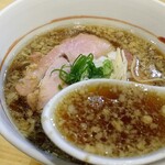 川の先の上 - 「モチ豚背脂〜麺　室井風」900円　