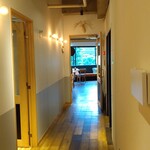 Cafe Lounge COLON - 廊下