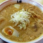 らーめんの店 梶 - 味噌ラーメン＆味玉