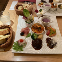 Osteria UVA RARA 横浜 - 