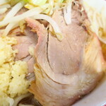 ラーメン二郎 - 豚