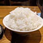 肉と米 ハジメ - ＋100円で米を大盛にグレードアップ
            これがかなりのボリューム
