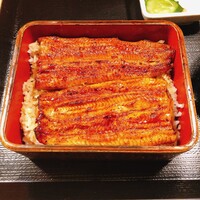 うなぎ 目白ぞろ芽 - うな重（上、3,950円）