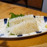 hide’s dining 遊 - イカ。函館行った直後だったから、あえて刺身を軽く炙ってくるあたりが秀ちゃんだね！