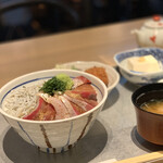 魚金醸造 - ぶりしらす丼