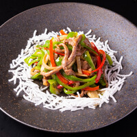 牛肉とピーマンの細切り炒め