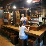 鍵屋 - 女性の一人酒、良いですね(笑)。