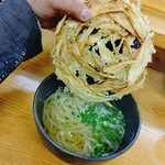 うどん 陣 - こんなにデッカイあるよ