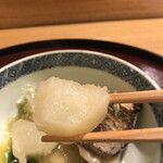 日本料理 太月 - フルコース１６５００円。鯛カブラ。蕪に鯛の旨味が優しく染みて、幸せな味わいです（╹◡╹）（╹◡╹）