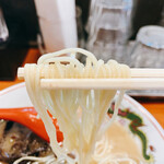 博多ラーメン ガツン - ガツンラーメン　麺リフト