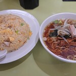 Ramen Hinode - Bセット チャーハンと半ら～めん。