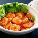 エビのチリソースがけ