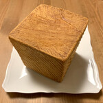 俺のBakery&Cafe 松屋銀座 裏 - クロワッサン食パン ¥1,200- (税込)