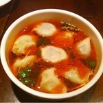西安刀削麺酒楼 - 麻辣スープの水餃子