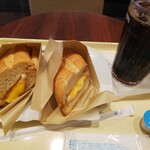 Dotoru Kohi Shoppu - ツナチェダーチーズ＋アイスコーヒー