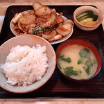 Tonkatsu Yoshie - 朝せん焼定食（1250円）