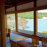 鳳凰閣 - 無音。