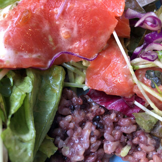 イート・モア・グリーンズ_1