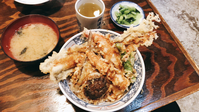 現代的江戸前素材の天丼の標準フォーマット By Food Spectator 天婦羅 うえじま てんぷらうえじま 北品川 天ぷら 食べログ