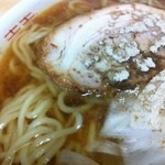 あさひ楼 - チャーシューの上にコショウがタップリ