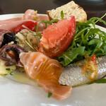 トラットリア エ ピッツェリア アミーチ - 