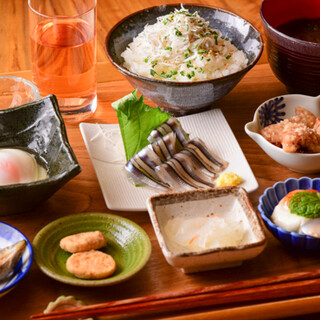 離島キッチン 神楽坂店 神楽坂 和食 その他 ネット予約可 食べログ 離島キッチン 神楽坂店 神楽坂 和食 その他 ネット予約可 食べログ