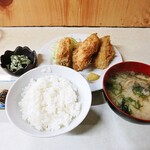ゑびす屋食堂 - カキフライ定食小770円税込ｗ